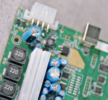 A MISCO amplifier with Digital Signal Processing (DSP).